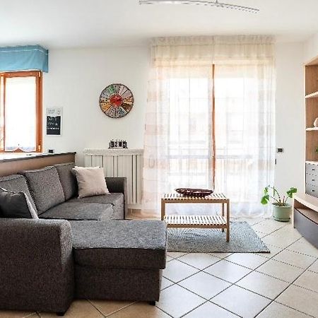 Casti - Appartamento Mm3 Comasina Milano Dış mekan fotoğraf