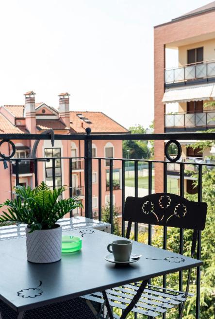 Casti - Appartamento Mm3 Comasina Milano Dış mekan fotoğraf